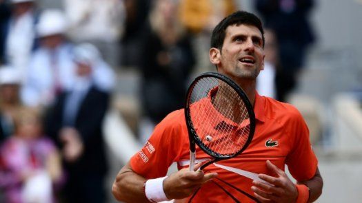 Djokovic gana a Zverev y será rival de Thiem en semifinales de Roland Garros