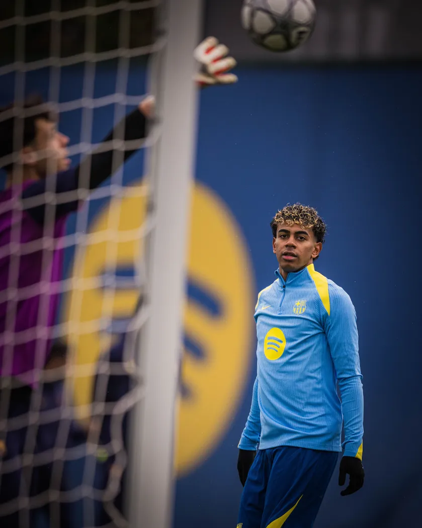 Lamine Yamal cuelga una foto junto a Laporta en Instagram a un día de las elecciones