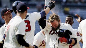 Con sencillo de Pierzynski