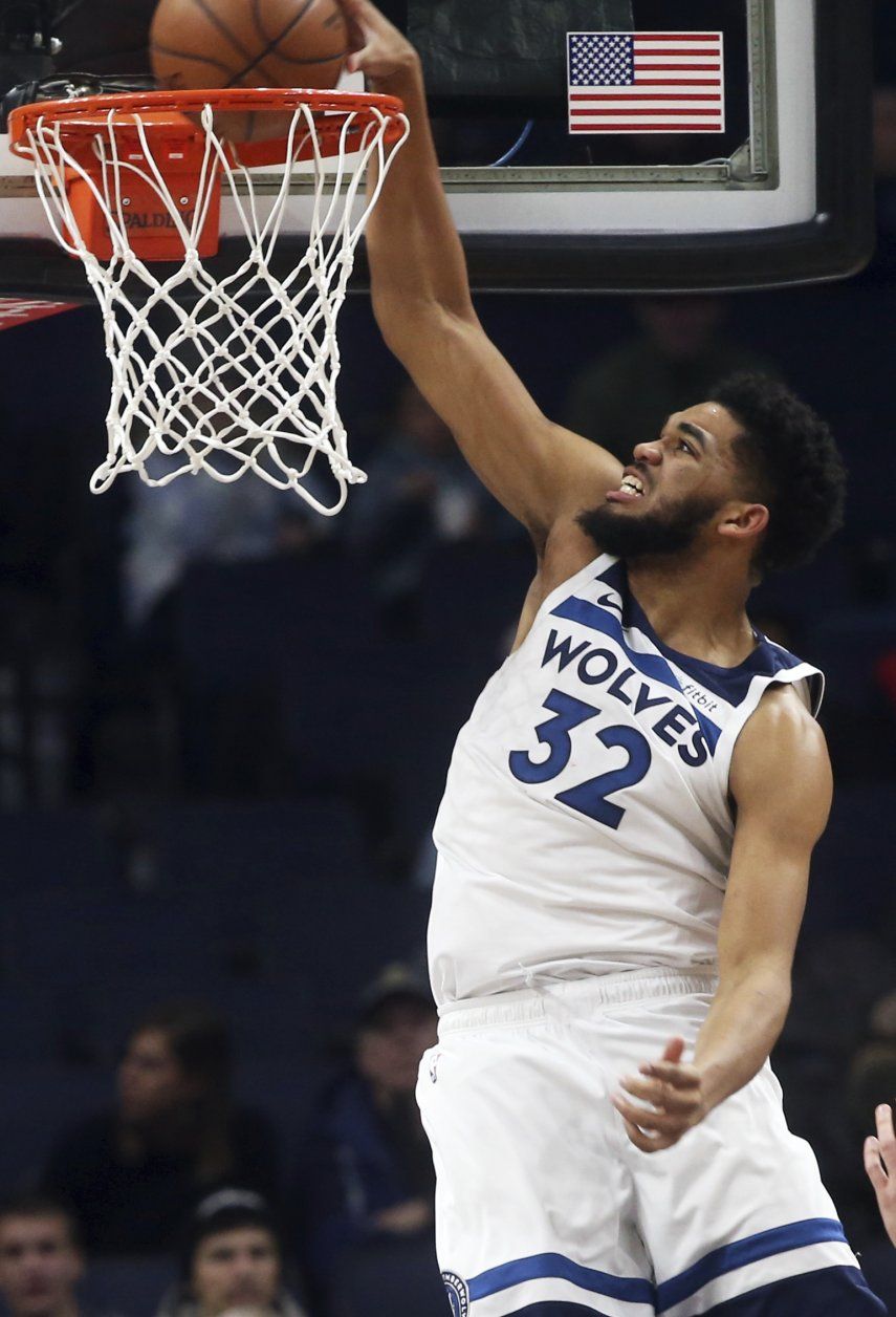 Towns define al final y Minnesota vence 99-97 a Memphis