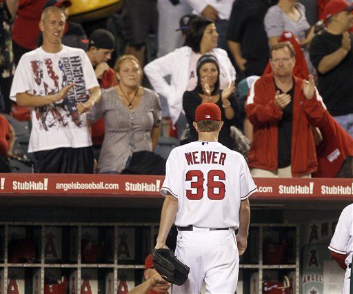 MLB: Angelinos 2, Rangers 1; Jered Weaver blanquea siete entradas