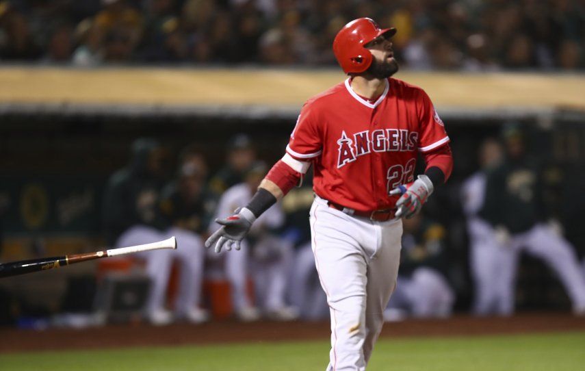Cowart pega grand slam y Angelinos derrotan a Atléticos 9-7
