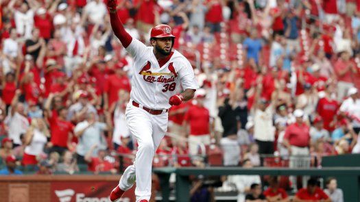 Con hit de Martínez, Cardenales superan a Rockies