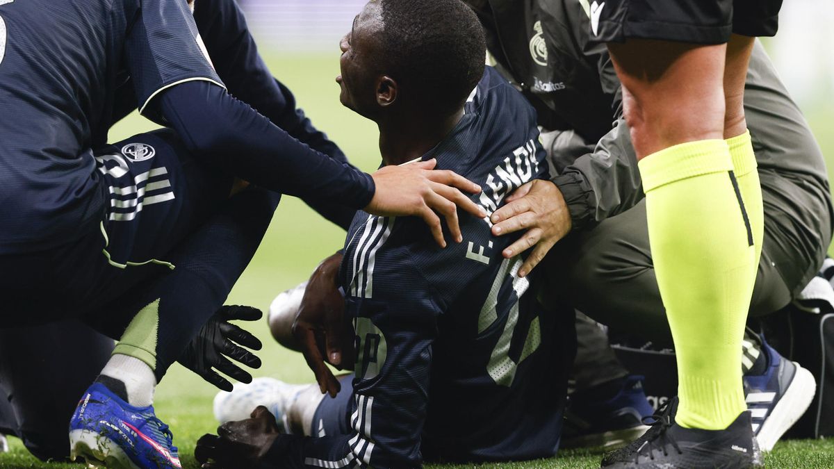 Ferland Mendy será baja con el Real Madrid por lesión