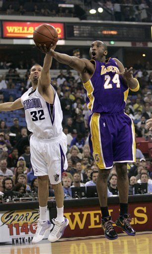 NBA: Lakers 122, Kings 104; Los Angeles cerca de Cleveland