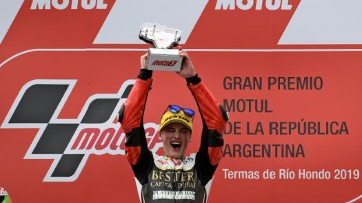 El español Jaume Masia gana carrera de Moto3 en GP de Argentina