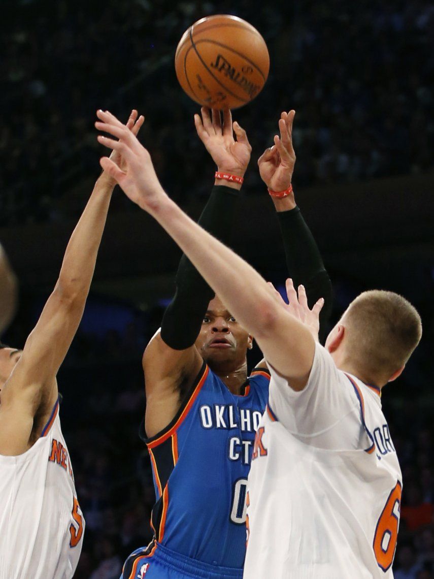 Westbrook con otro triple-doble, OKC frena a los Knicks
