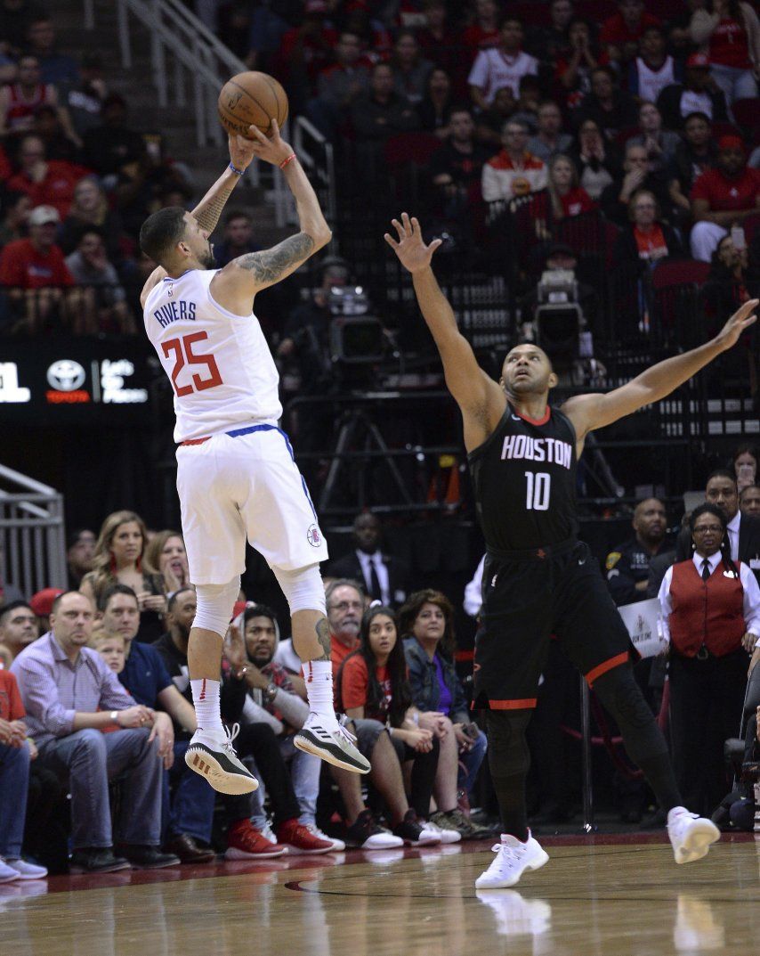 Rivers da el partido de su vida y Clippers vencen a Rockets