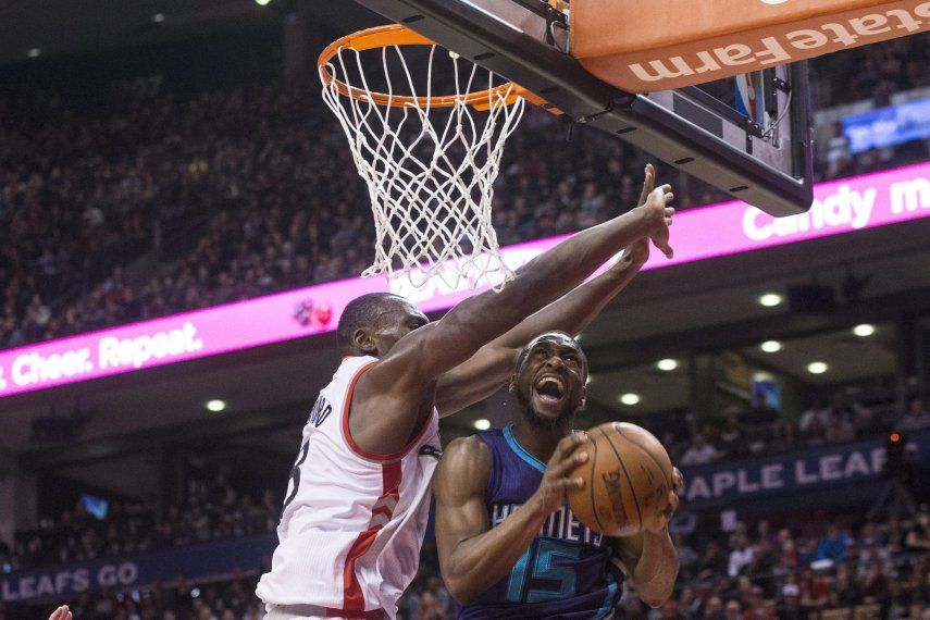 Con 23 tantos de DeRozan, Raptors derrota a Hornets 104-94