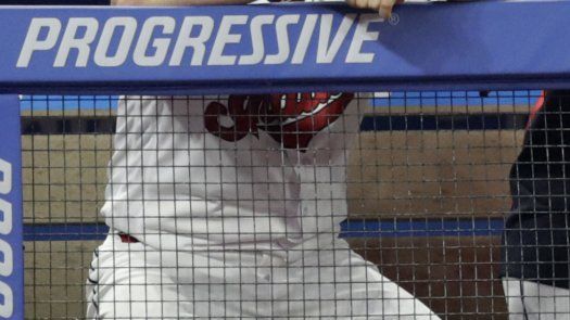 Indios: Francona se disculpa por error del bullpen