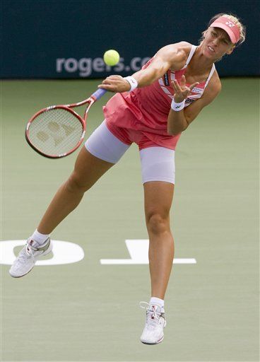 Dementieva vence a Sharapova y se consagra en Toronto