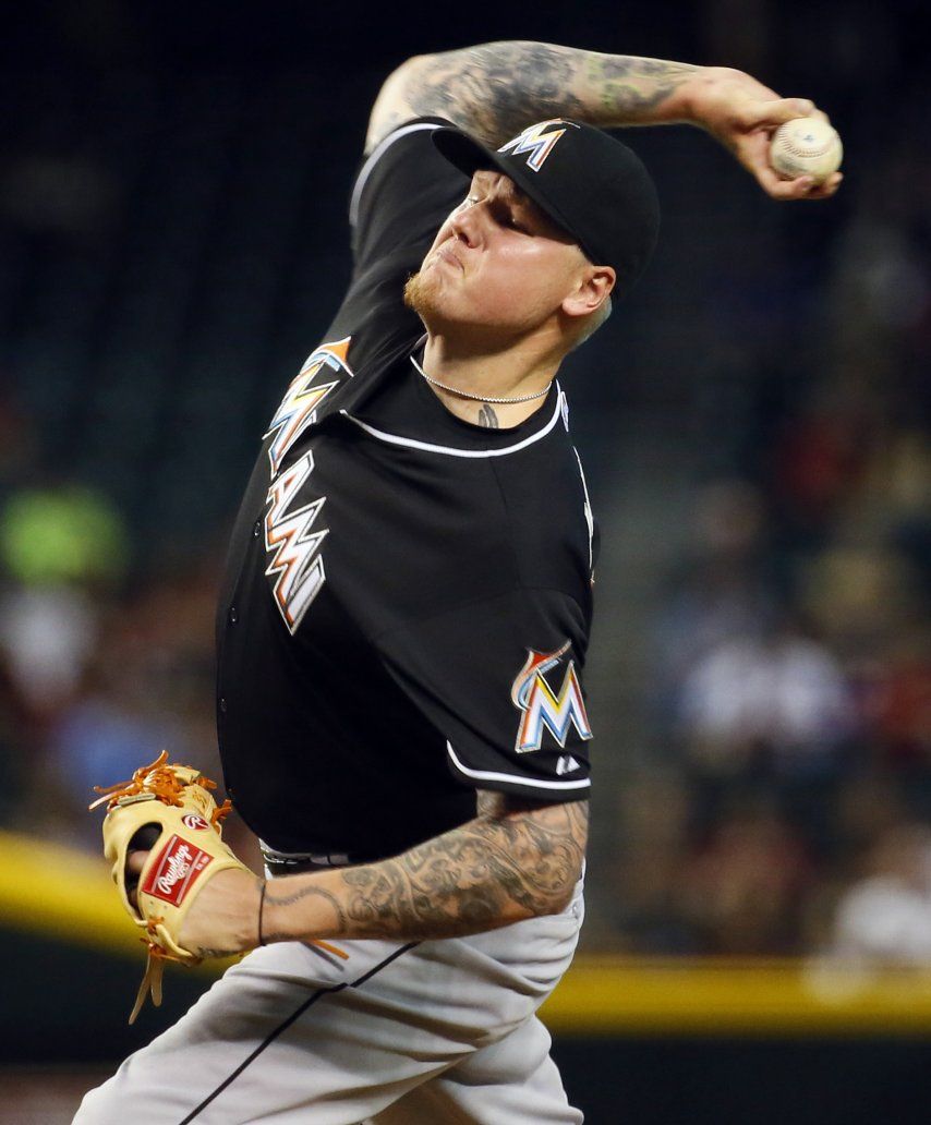 Latos domina a Diamondbacks, Marlins dejan atrás mala racha