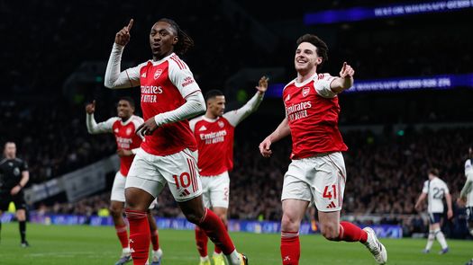 Premier League: Arsenal con 3 importantes puntos en la cima Premier League: Arsenal con 3 importantes puntos en la cima
