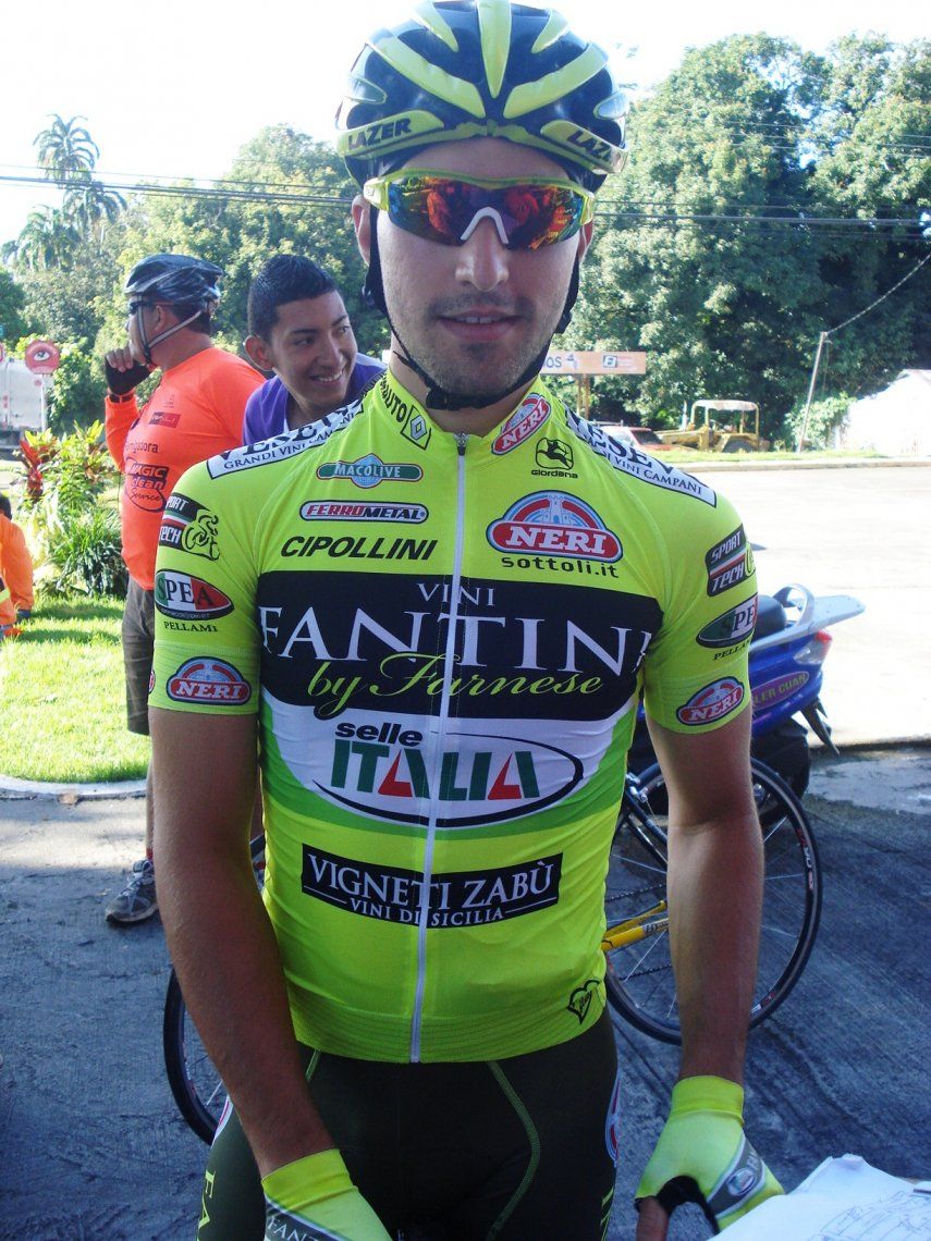 Ramón Carretero III asume el liderato de mejor nacional