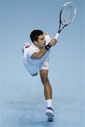 Masters: Djokovic en riesgo de eliminación al caer con Tipsarevic