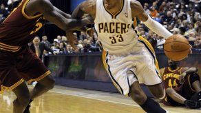 NBA: Pacers 100