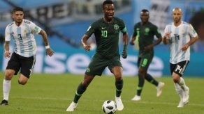 Capitán nigeriano jugó en Mundial pese a secuestro del padre