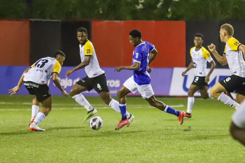 LPF: CAI y UMECIT no pasaron del empate en Los Andes