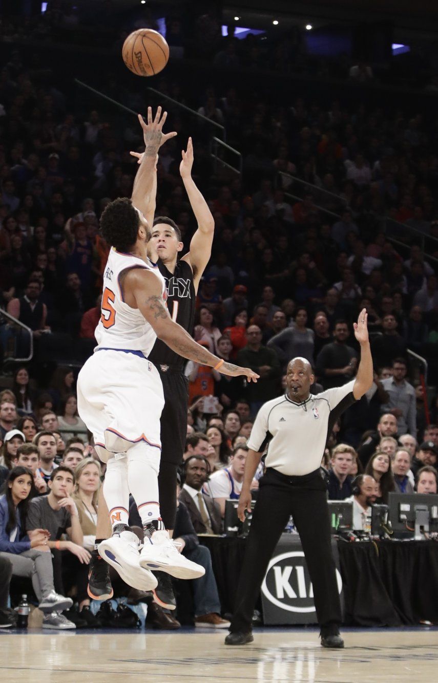 Un inspirado Booker saca a Suns de bache ante Knicks