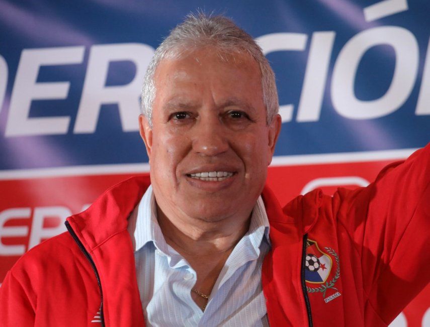 Américo Gallego deja de ser el DT de la Selección de Panamá