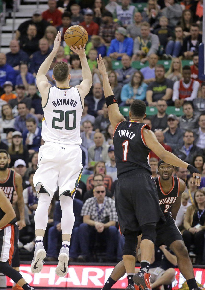 Con 30 puntos de Hayward, Jazz arrolla a Blazers