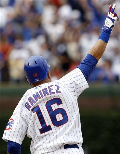 Ramí­rez abre paso con el bate a los Cachorros