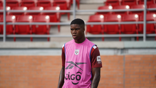 Kadir Barría renovaría su contrato y tendrá cláusula millonaria con el Botafogo