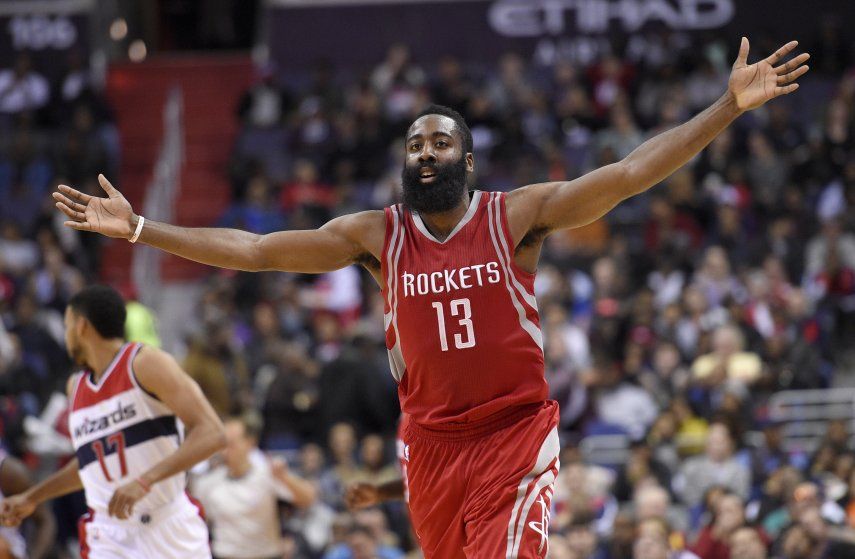 Harden despierta con 42, Rockets vencen a Wizards