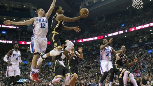 Scola anota 22; Raptors endilgan otra paliza a 76ers