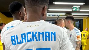 César Blackman debutó con su club en Eslovaquia