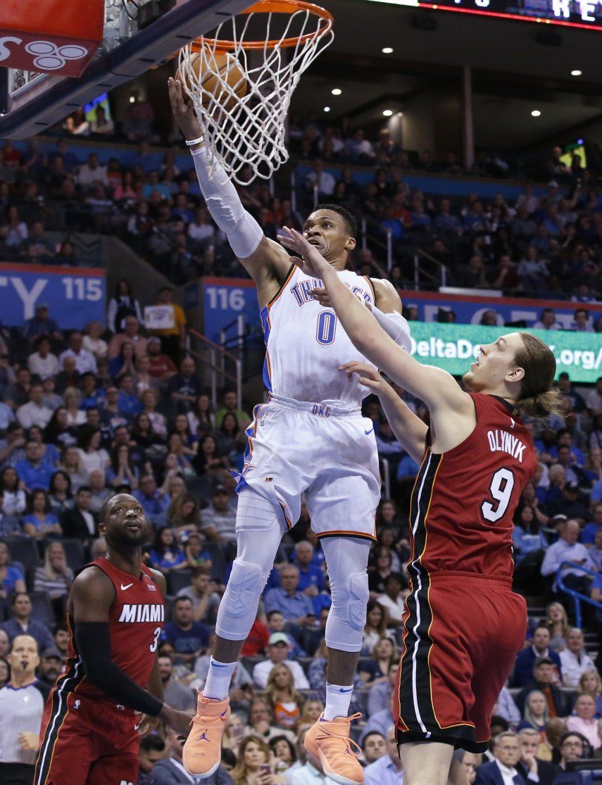 Westbrook anota 17 en 4to periodo; Thunder vence a Heat