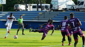 Liga Concacaf: Ernesto Sinclair le da ventaja al Tauro FC
