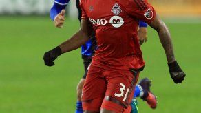 Gerente Deportivo de la U confirma que negociaciones por Cooper están avanzadas