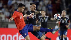 Argentina y Chile empatan 0-0 en friccionado amistoso