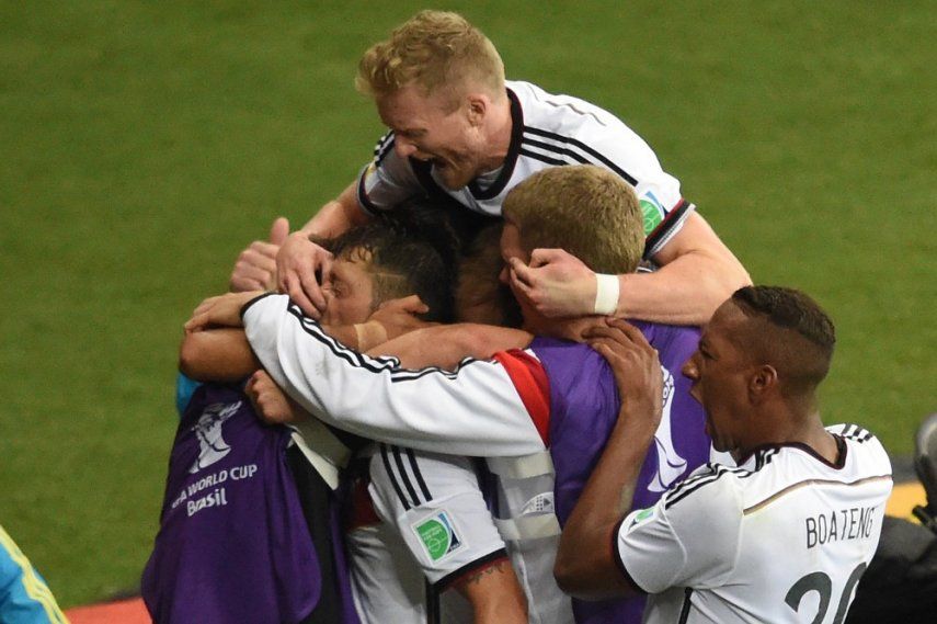 Alemania clasifica ganando en tiempo extra