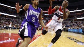 Wall lidera victoria de Wizards ante Kings