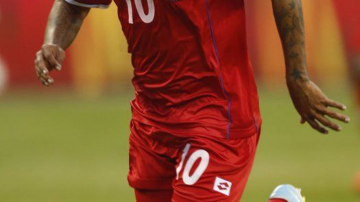 Nelson Russo Barahona sueña con utilizar su uniforme rojo