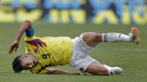 Estropicio colombiano amarga debut mundialista de Falcao