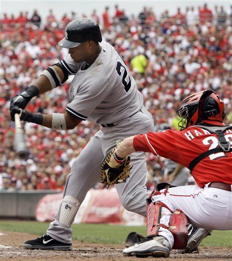 MLB: Yanquis 4, Rojos 2; Posada conecta jonrón