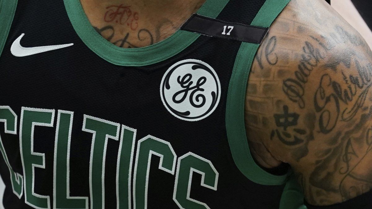 De regreso en Boston, Celtics rinde tributo a John Havlicek