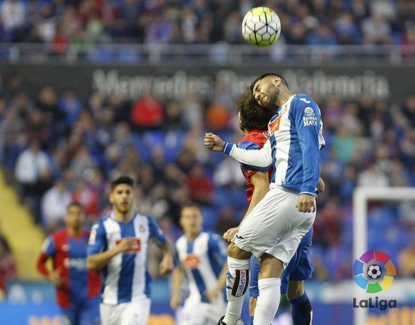 Levante supera a Espanyol y emerge del sótano