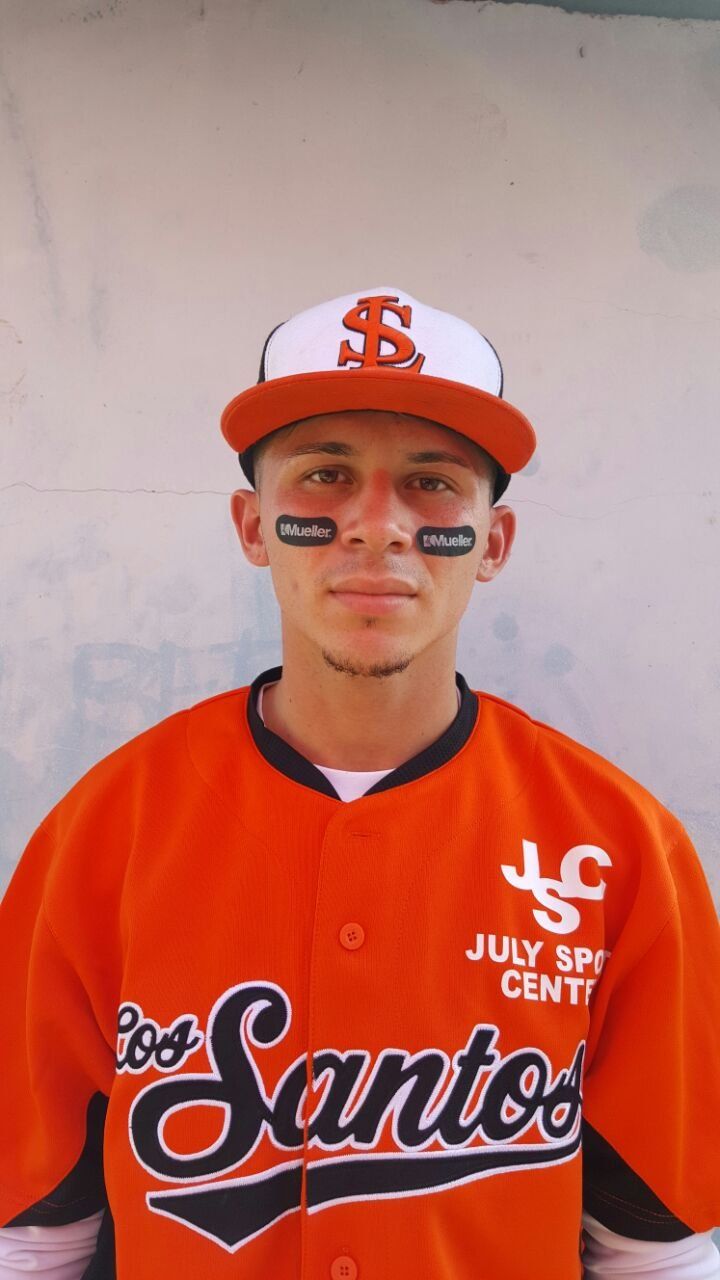 Santeño César Cortez jugador de la semana en el juvenil