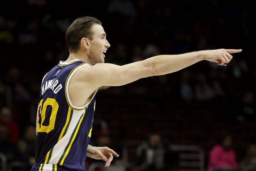 Hayward comanda triunfo del Jazz en Filadelfia