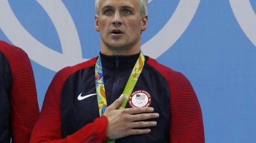 El nadador Lochte suspendido 10 meses por falso testimonio de asalto en Rio-2016