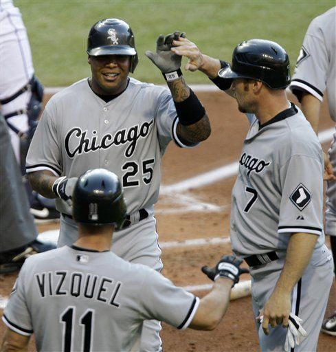 MLB: Medias Blancas 7, Indios 2; Vizquel empata marca de Aparicio
