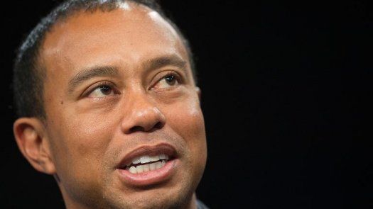 Tiger Woods comenzó a entrenar tras su operación en la espalda