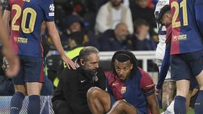 El FC Barcelona confirma lesión de Jules Koundé