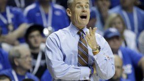 Fuente AP: Donovan acepta puesto de entrenador del Thunder