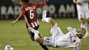 MLS: Galaxy empata 2-2 a Chivas con gol de Gordon