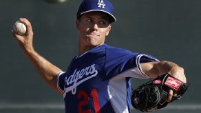 Greinke recibirá tratamiento en pantorrilla
